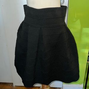 H&M black pleated skirt NWOT
